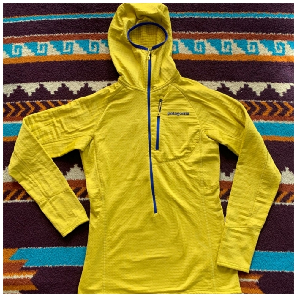 • SOLD• Patagonia R1 Pullover XS - Picture 1 of 13